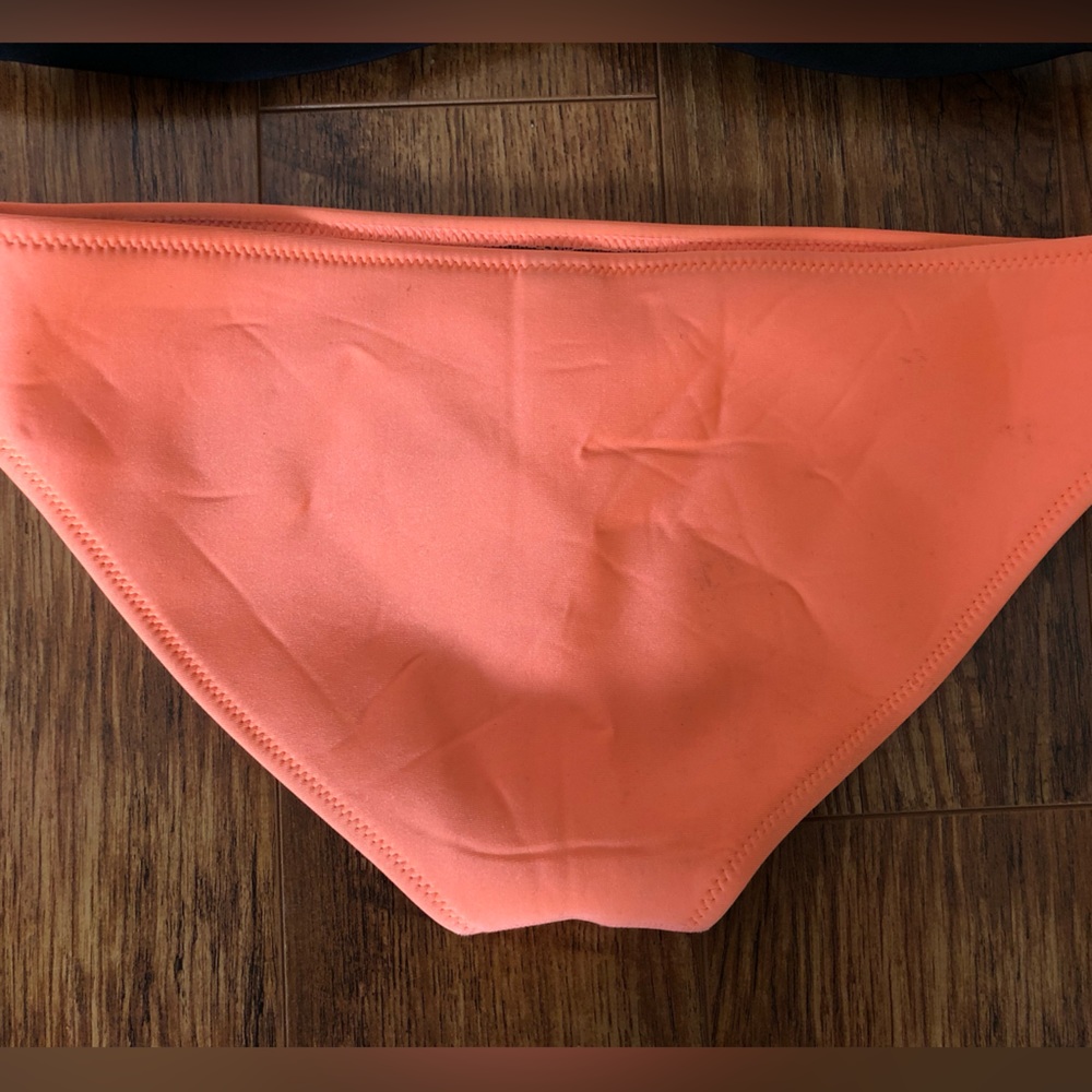 Triangl bikini - Picture 3 of 5